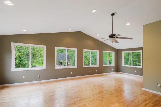 $869,000 | 22649 North Dixboro Road, South Lyon, MI 48178