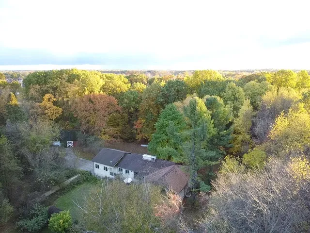 $869,000 | 22649 North Dixboro Road, South Lyon, MI 48178