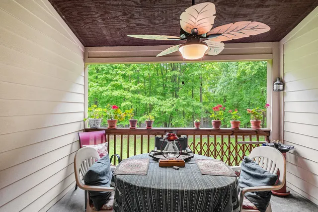 $869,000 | 22649 North Dixboro Road, South Lyon, MI 48178