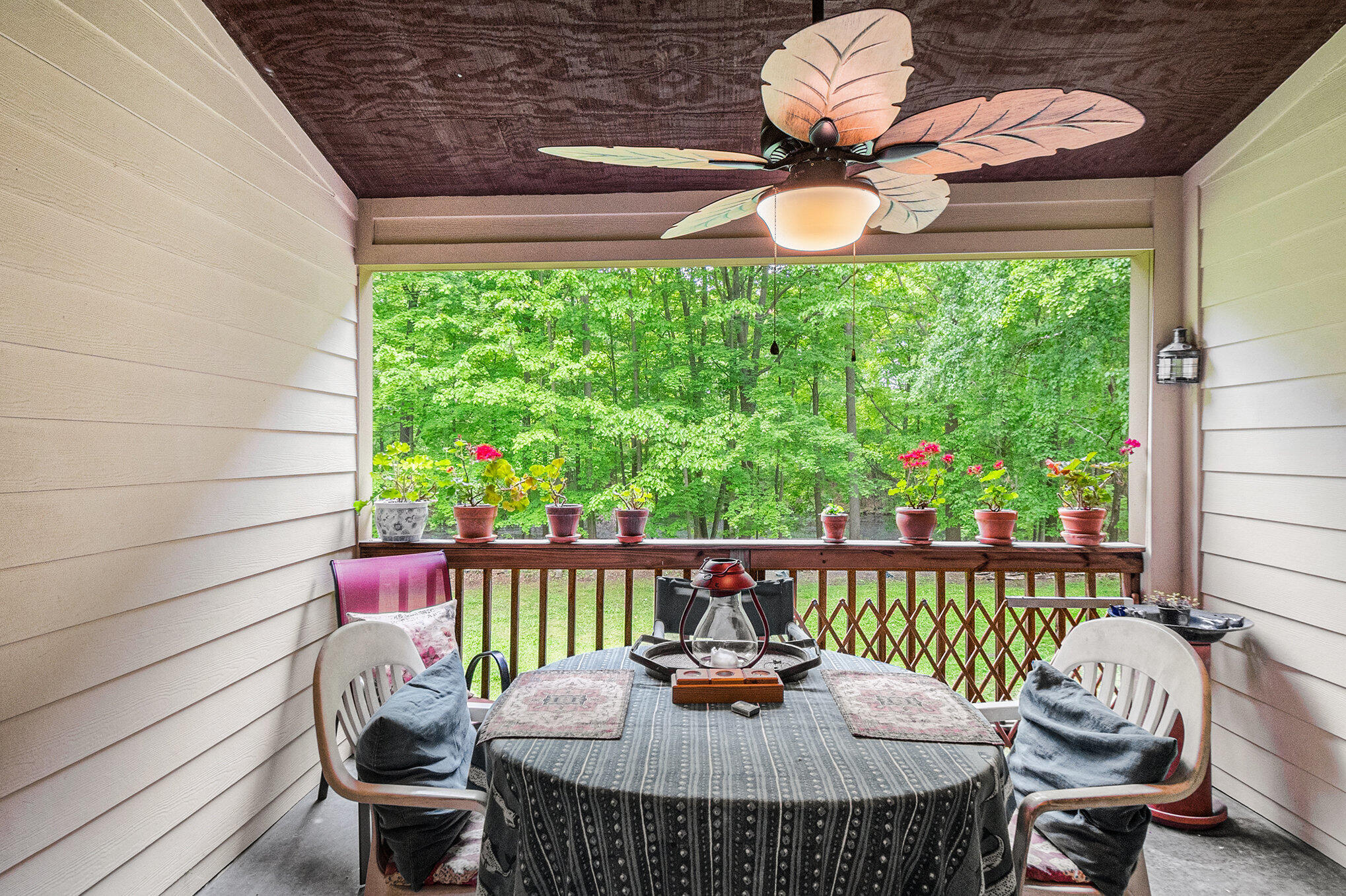 22649 North Dixboro Road South Lyon, MI 48178 - Photo 28 of 47 030_file_833