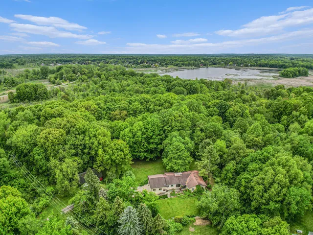 $869,000 | 22649 North Dixboro Road, South Lyon, MI 48178