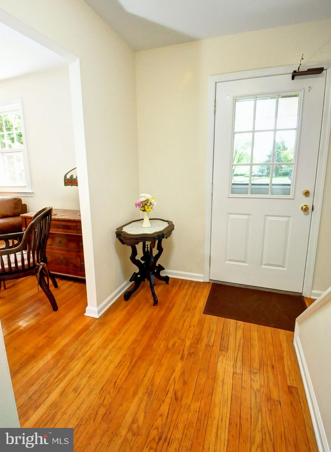 986 Anders Road Lansdale, PA 19446 - Photo 15 of 32 Foyer