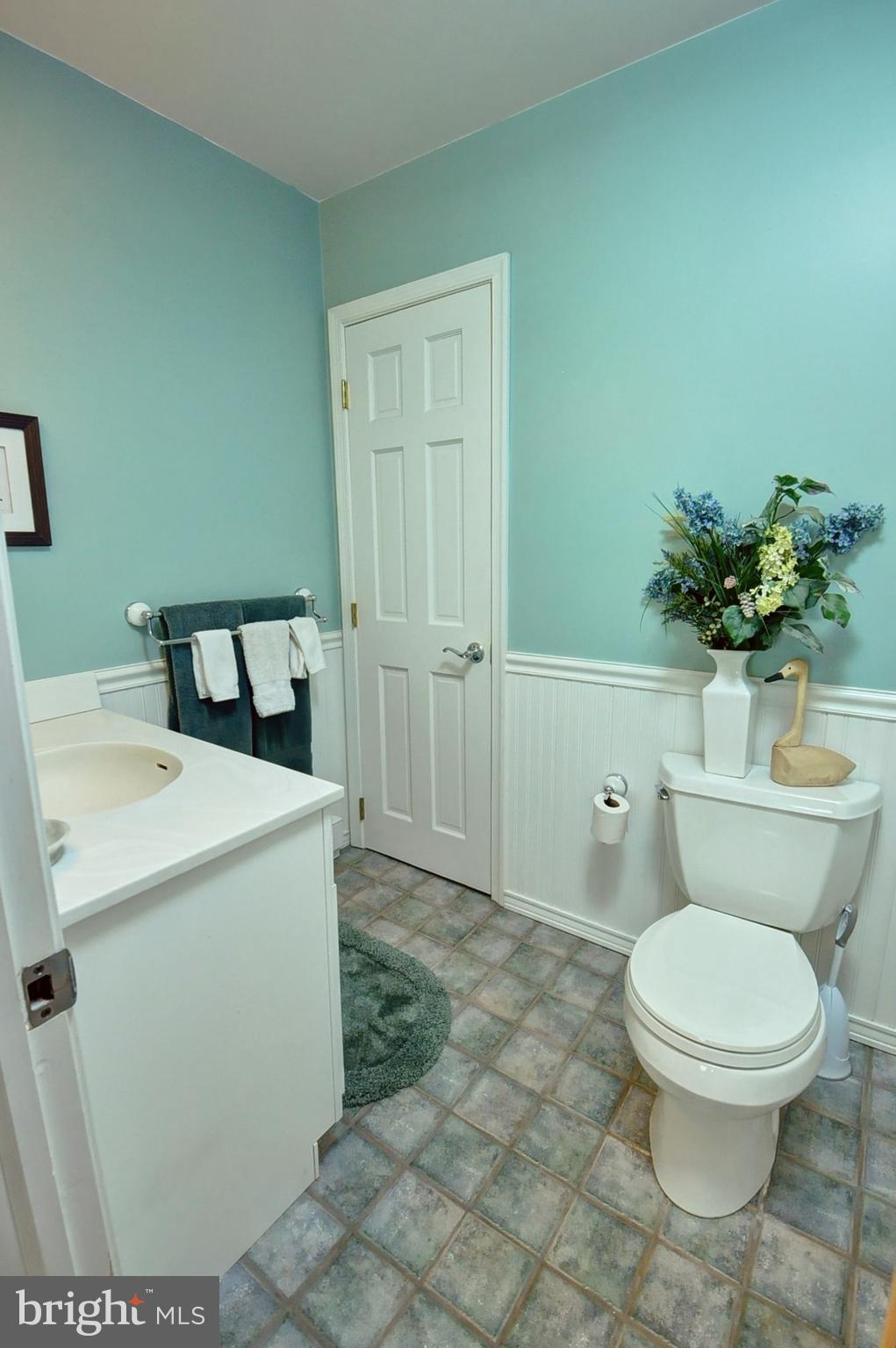 986 Anders Road Lansdale, PA 19446 - Photo 24 of 32 Hall Bath