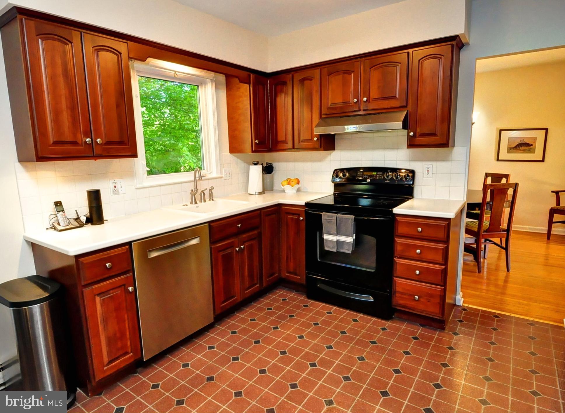 986 Anders Road Lansdale, PA 19446 - Photo 6 of 32 Kitchen