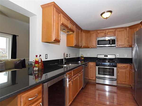 124 Hardy Pond Road Waltham, MA 02451 - Photo 8 of 25 Gallery Image 8