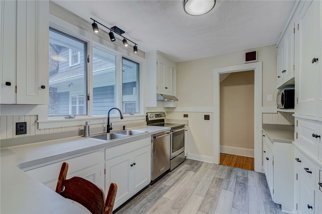 432 Penfield Road Brighton, NY 14625 - Photo 18 of 50 KITCHEN