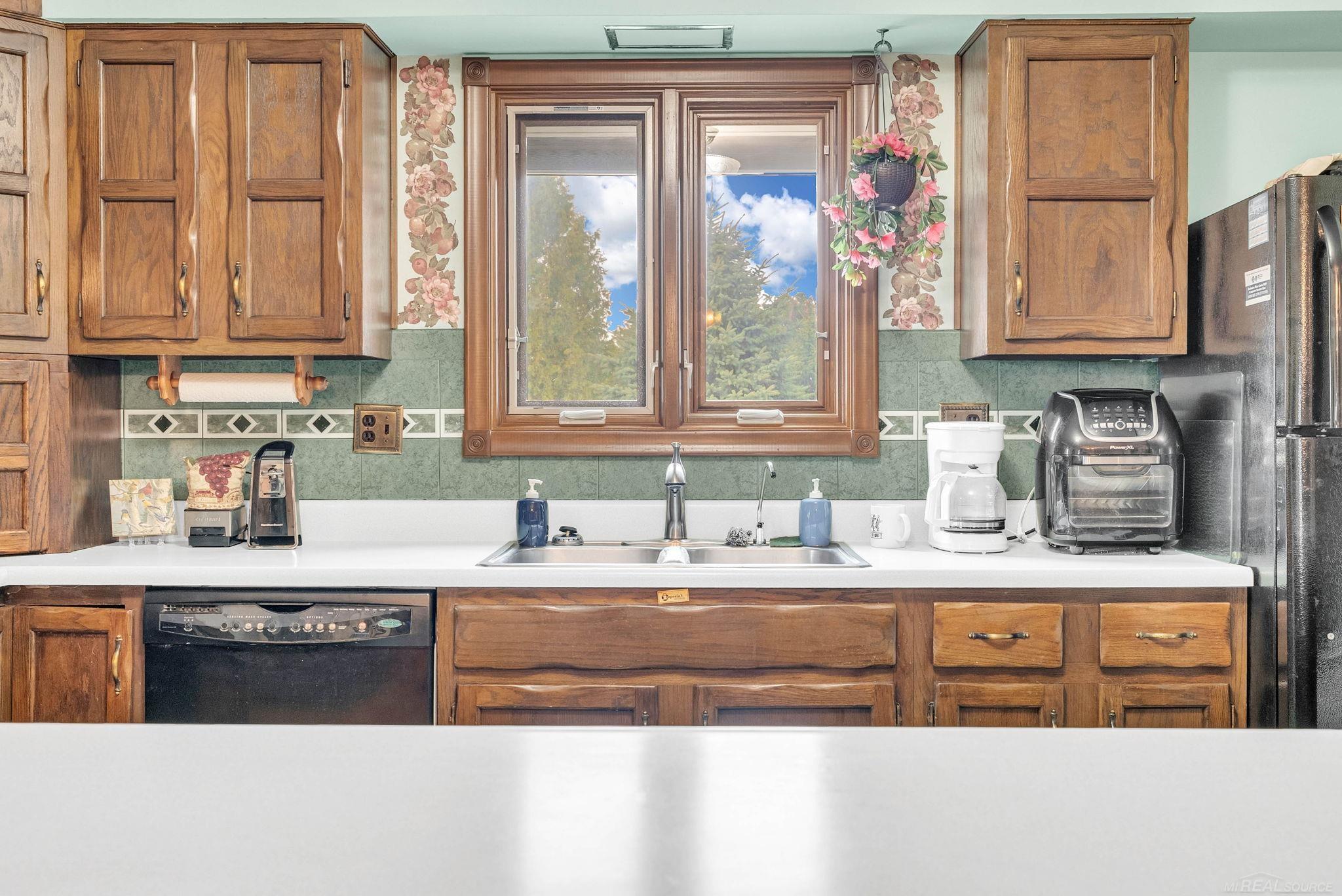 1370 Forester Road Deckerville, MI 48427 - Photo 25 of 55 50172137-049576bf-9635-4f57-964c-978cd9f000ee.JPG