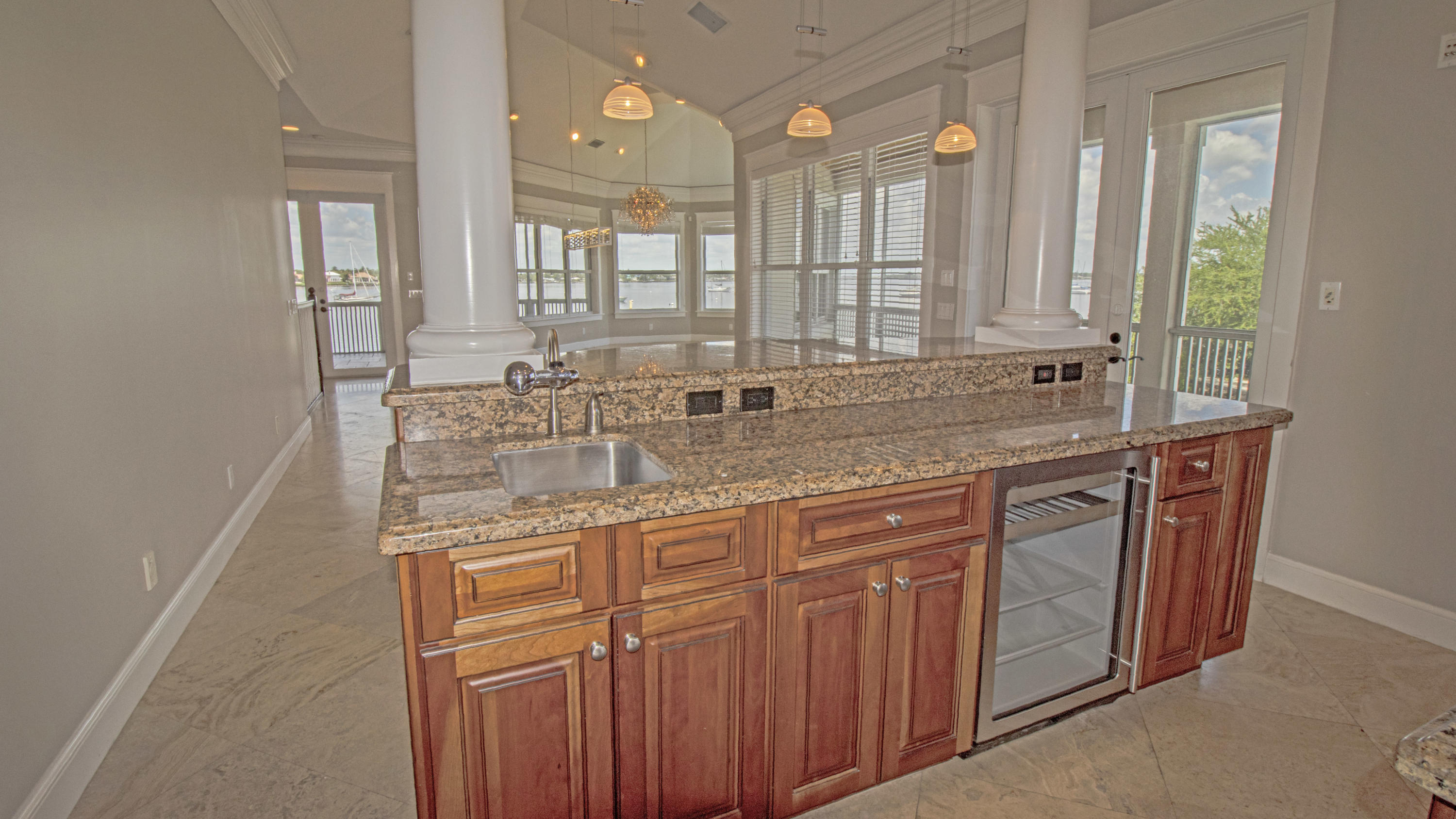 556 Southwest St Lucie Crescent Stuart, FL 34994 - Photo 22 of 42 Kitchen