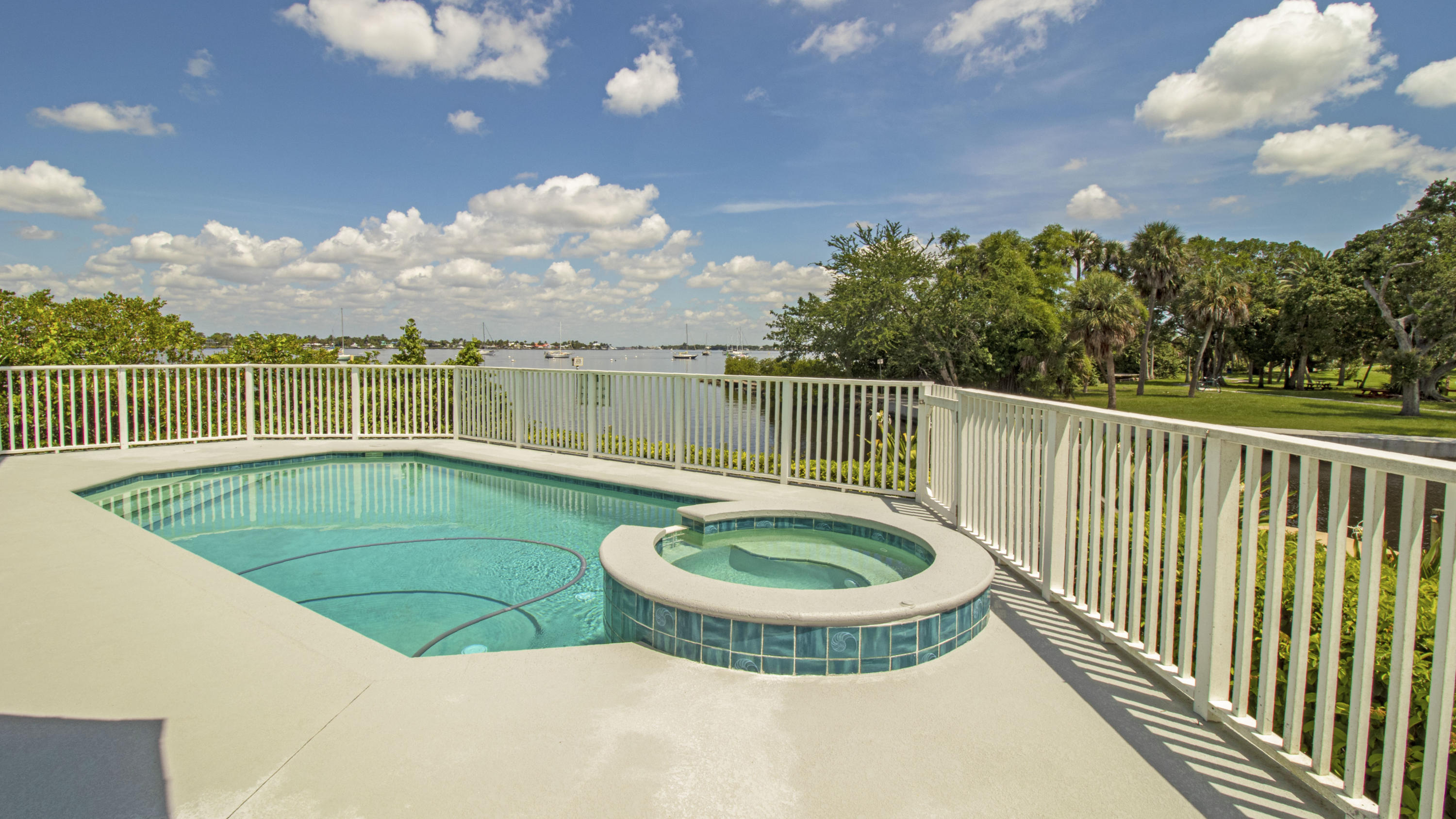 556 Southwest St Lucie Crescent Stuart, FL 34994 - Photo 37 of 42 Pool & Spa