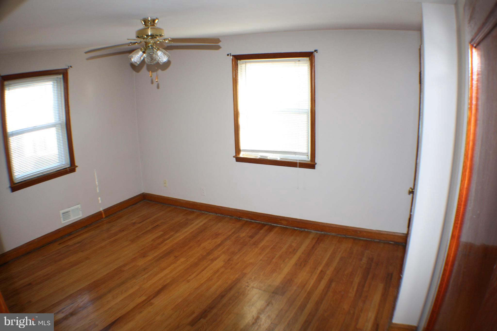 2824 Topaz Road Baltimore, MD 21234 - Photo 8 of 12 Bath (Master)