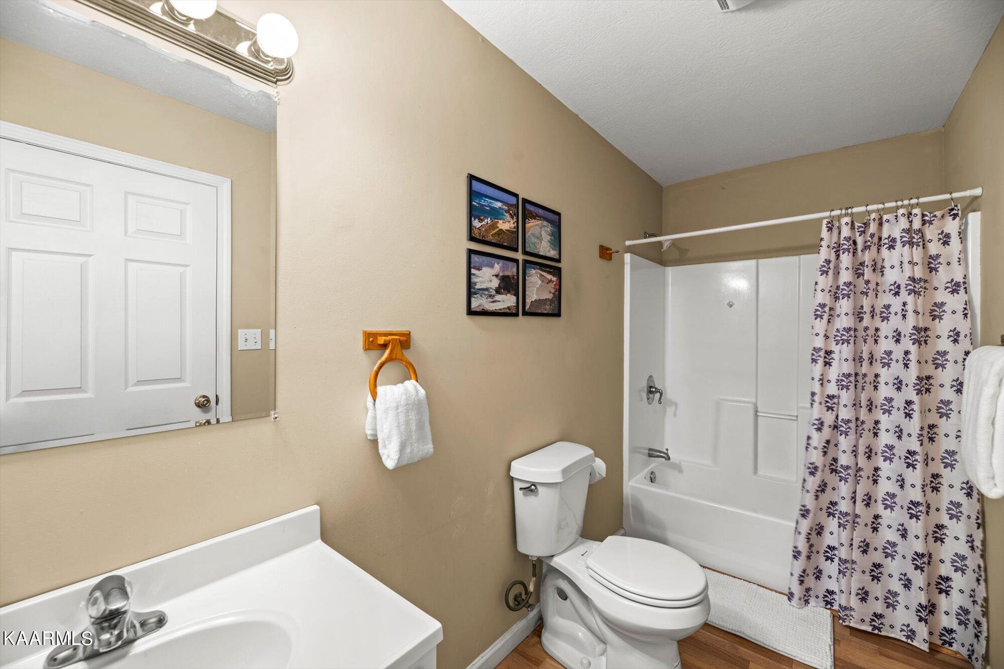 709 Ridgeview Drive Clinton, TN 37716 - Photo 13 of 22 13-709-Ridgeview-Dr-Clinton-TN-13