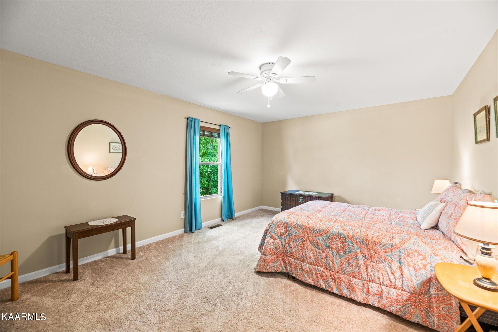 709 Ridgeview Drive Clinton, TN 37716 - Photo 14 of 22 14-709-Ridgeview-Dr-Clinton-TN-14