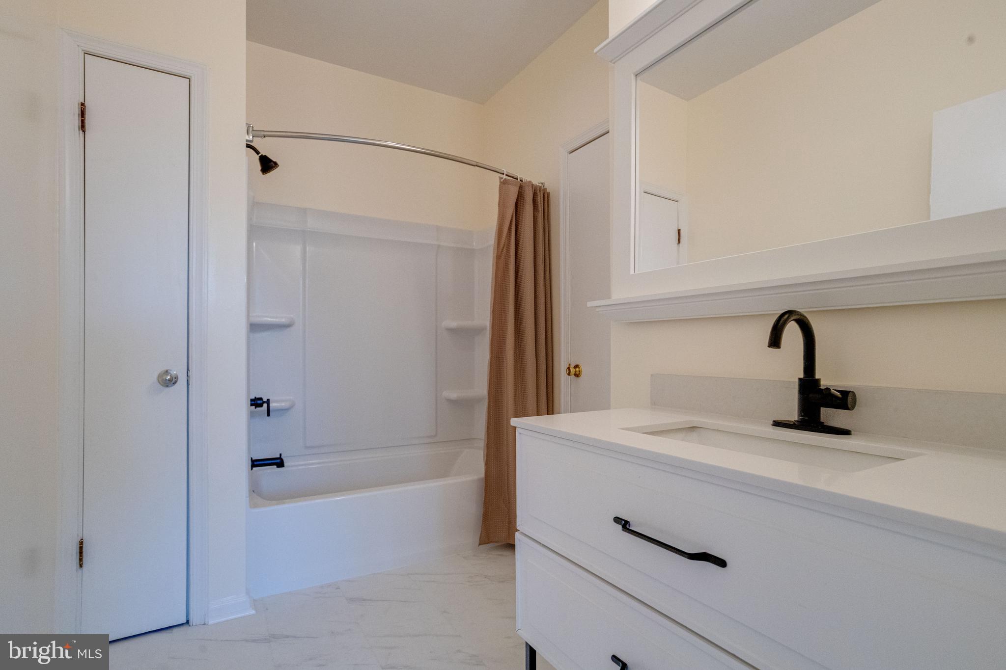7205 Bogley Road, Unit 202 Baltimore, MD 21244 - Photo 30 of 37 Gallery Image 30