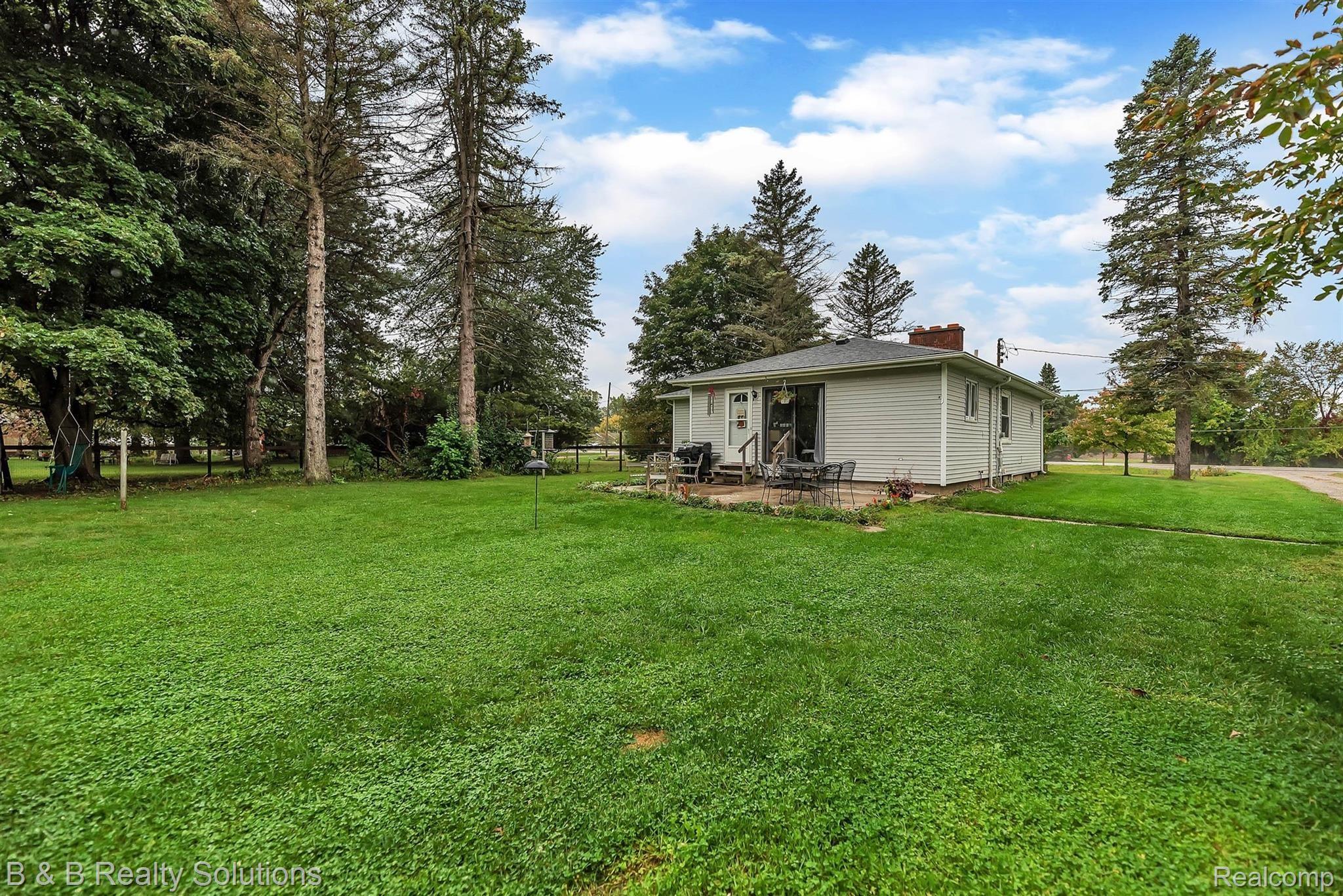 5220 North State Road Davison, MI 48423 - Photo 41 of 45 44-5220 N State Rd-WindowStill-Real.jpg