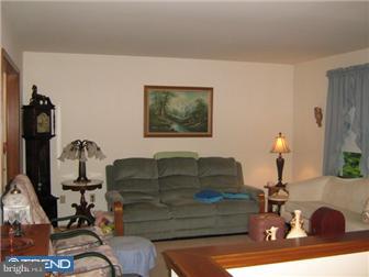 321 Witmer Road Reinholds, PA 17569 - Photo 5 of 9 Gallery Image 5