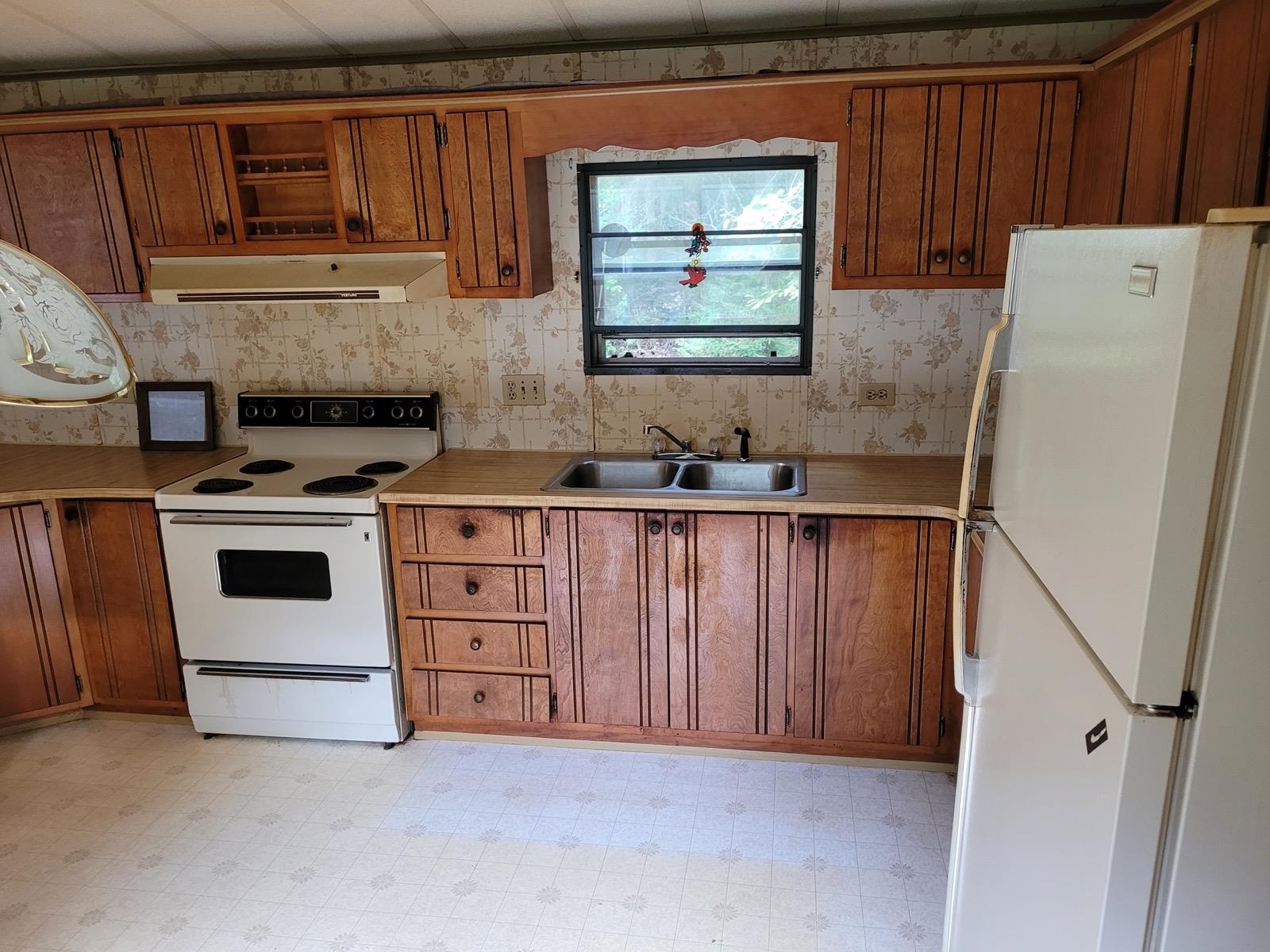 29 Mt Misery Road Littleton, NH 03561 - Photo 4 of 23