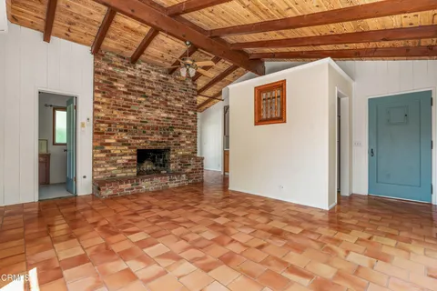 $1,589,000 | 2300 El Moreno Street, La Crescenta, CA 91214