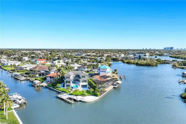 $5,600,000 | 4806 Regal Drive, Bonita Springs, FL 34134