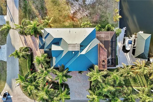 $5,600,000 | 4806 Regal Drive, Bonita Springs, FL 34134
