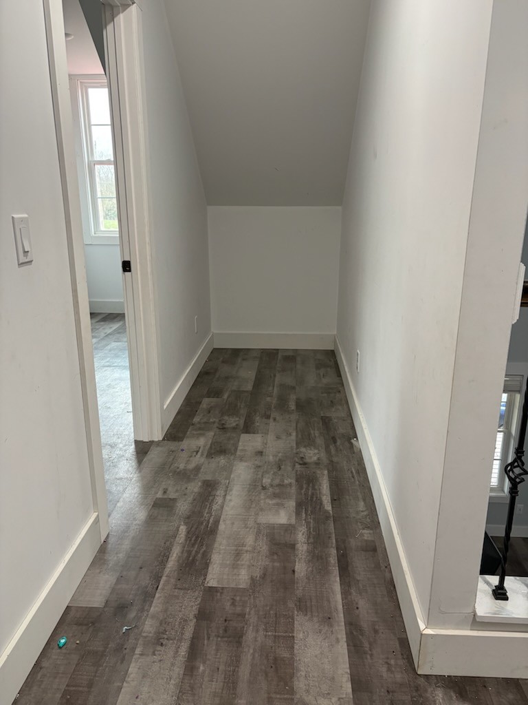 422 Parker Road Portland, TN 37148 - Photo 16 of 21 an empty room with windows