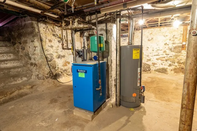 a house view with a outdoor space