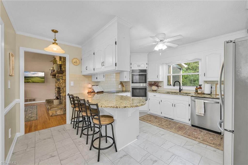 2231 Arbor Grove Church Road Purlear, NC 28665 - Photo 17 of 50 Kitchen