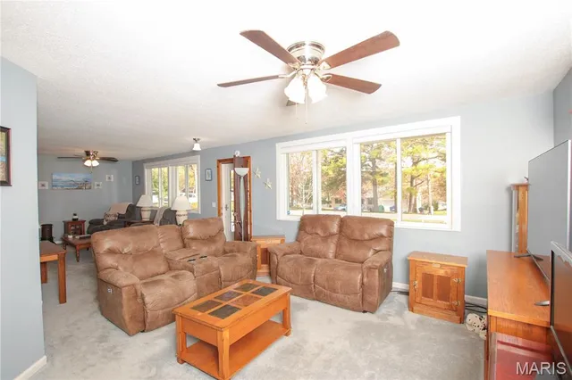 $280,000 | 421 Lakeshore Drive, St. Clair, MO 63077