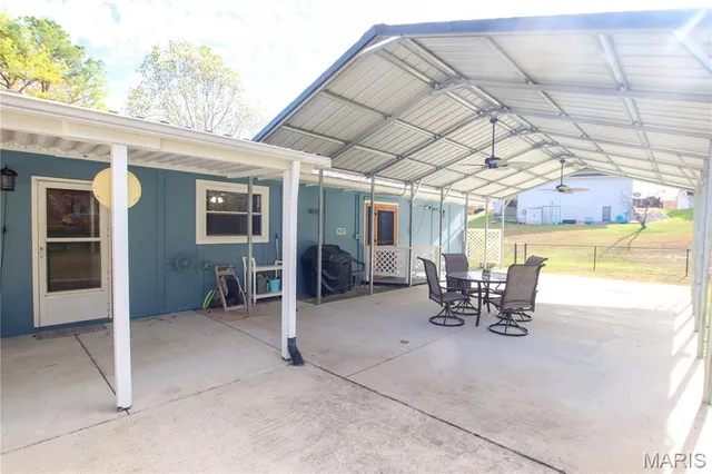 $280,000 | 421 Lakeshore Drive, St. Clair, MO 63077