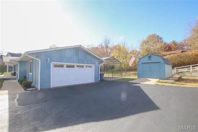 $280,000 | 421 Lakeshore Drive, St. Clair, MO 63077