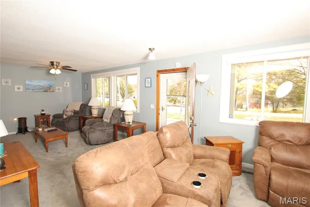 $280,000 | 421 Lakeshore Drive, St. Clair, MO 63077