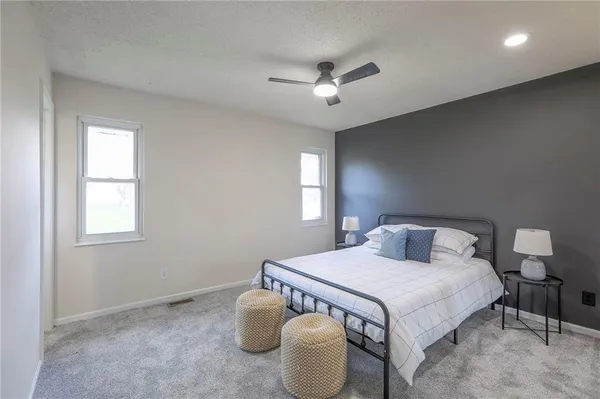 $329,900 | 924 Shiloh Court, Liberty, MO 64068