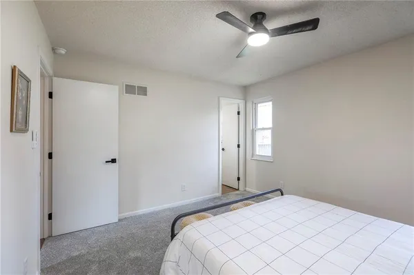 $329,900 | 924 Shiloh Court, Liberty, MO 64068