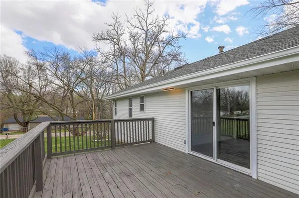 $329,900 | 924 Shiloh Court, Liberty, MO 64068