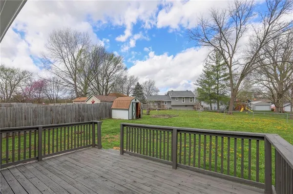 $329,900 | 924 Shiloh Court, Liberty, MO 64068