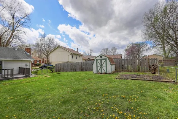 $329,900 | 924 Shiloh Court, Liberty, MO 64068