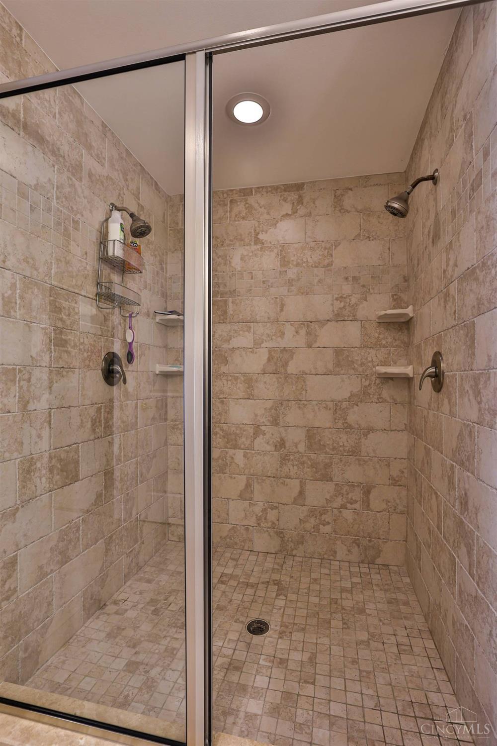 6096 Ropes Drive Cincinnati, OH 45244 - Photo 26 of 51 Gallery Image 26