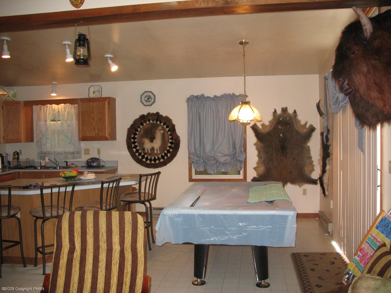 307 Pocono Road Albrightsville, PA 18210 - Photo 7 of 17 Dinning area
