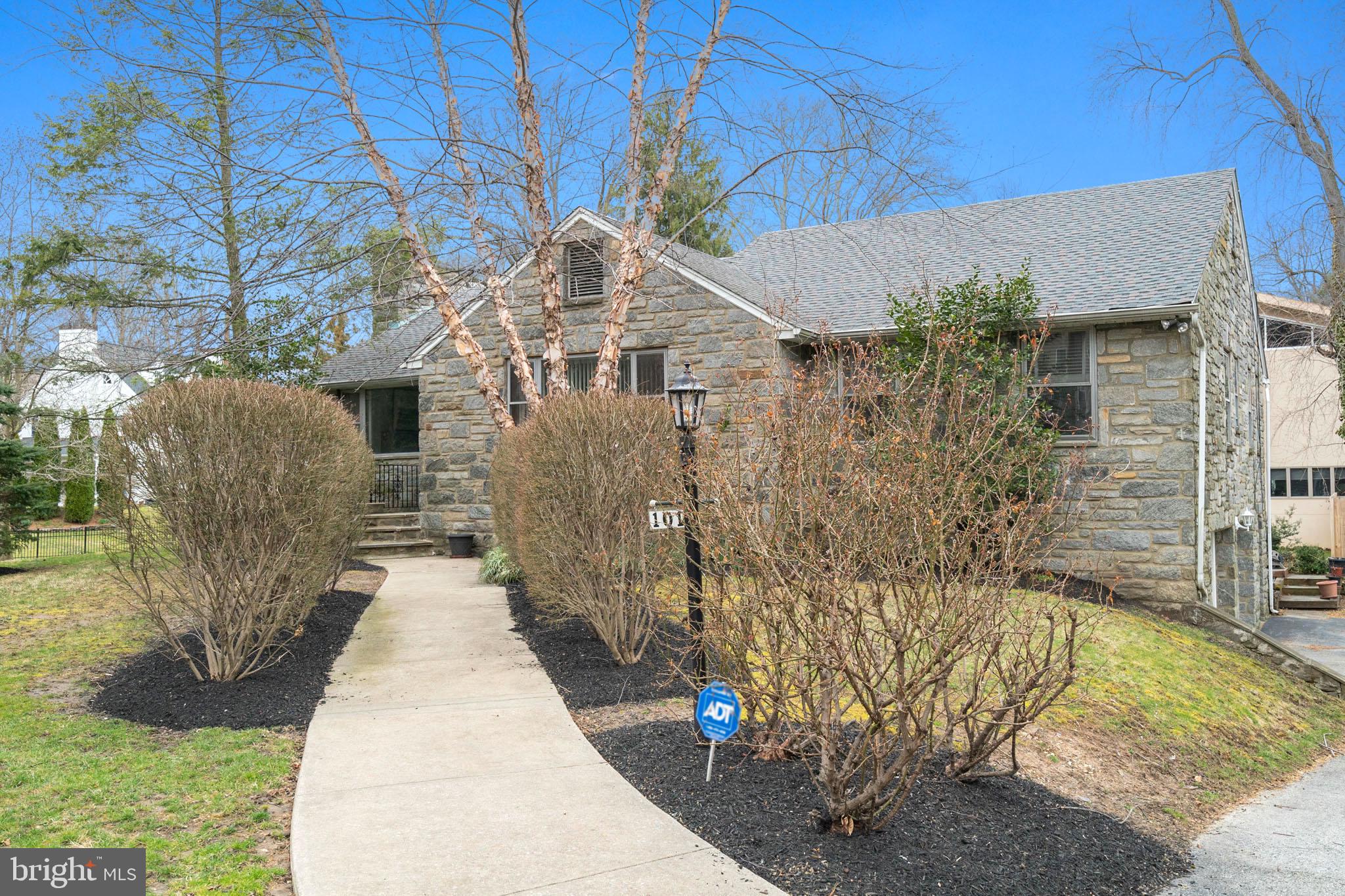 101 David Road Bala Cynwyd, PA 19004 - Photo 2 of 28 Front Walk