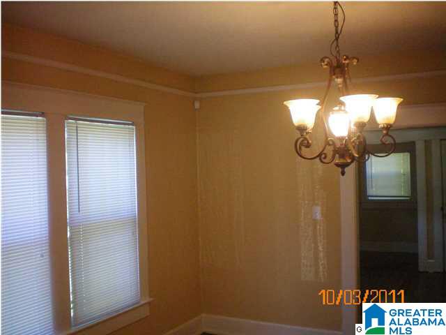 912 Pike Road Fairfield, AL 35064 - Photo 5 of 10