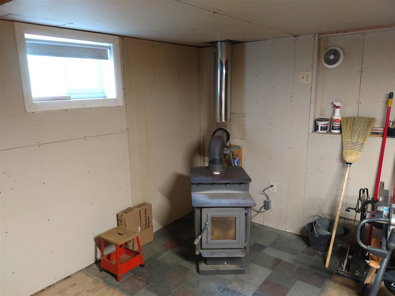 280 Catamount Road Pittsfield, NH 03263 - Photo 24 of 37