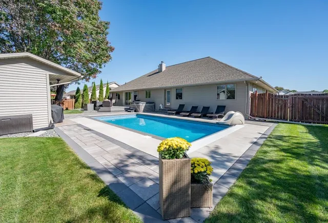 $685,000 | 2969 Bristol Mountain Trail, Green Bay, WI 54313