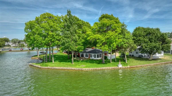 $675,000 | 188 Hawthorne Drive, Brooklyn, MI 49230