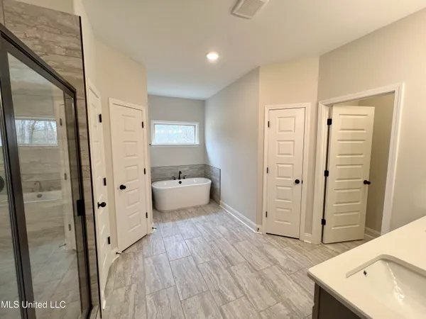 $420,900 | 2444 Scott Mdws Lane, Hernando, MS 38632
