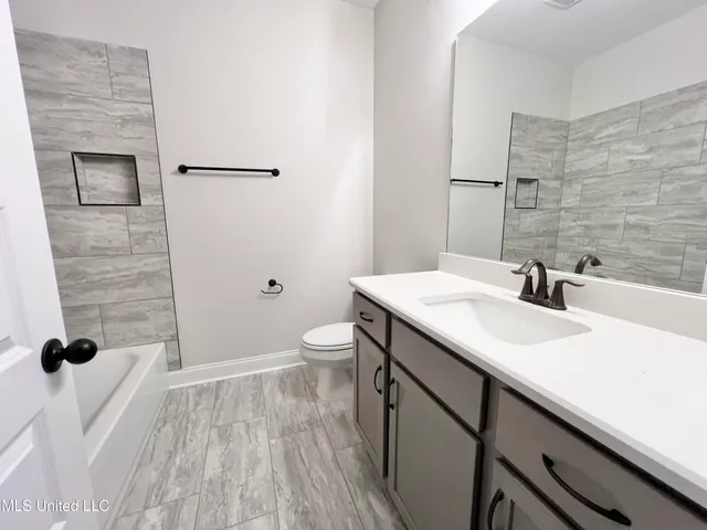 $420,900 | 2444 Scott Mdws Lane, Hernando, MS 38632