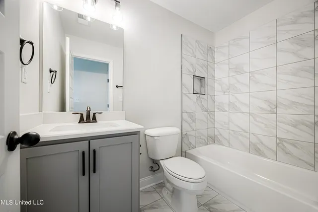 $420,900 | 2444 Scott Mdws Lane, Hernando, MS 38632