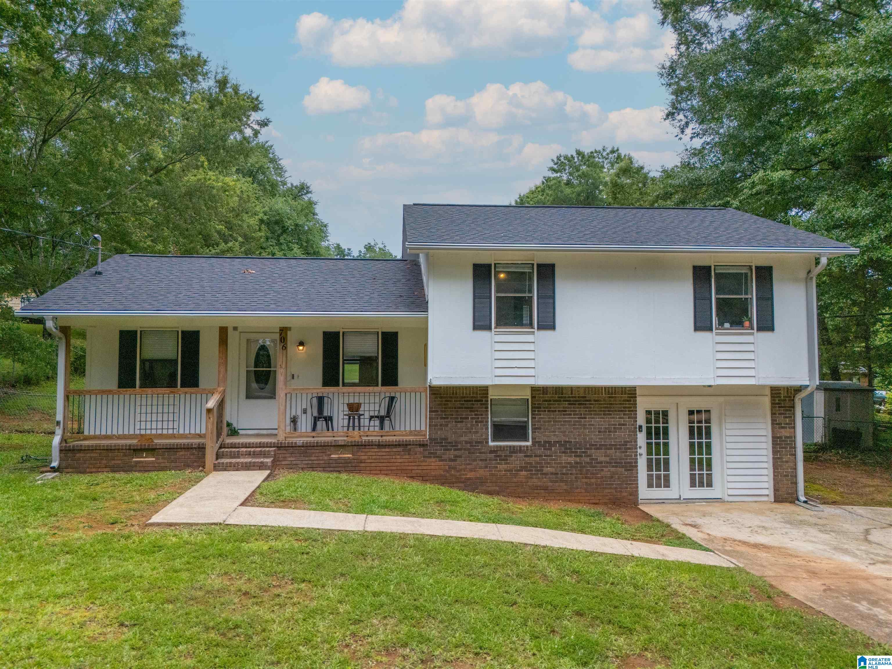 706 George Street Southeast Jacksonville, AL 36265 - Photo 1 of 27