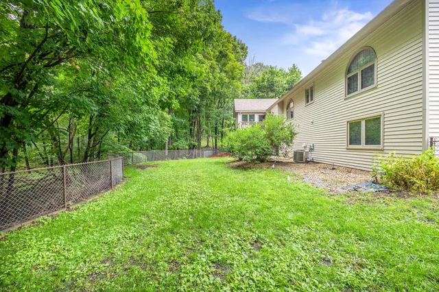 $515,000 | 14145 74th Place North, Maple Grove, MN 55311