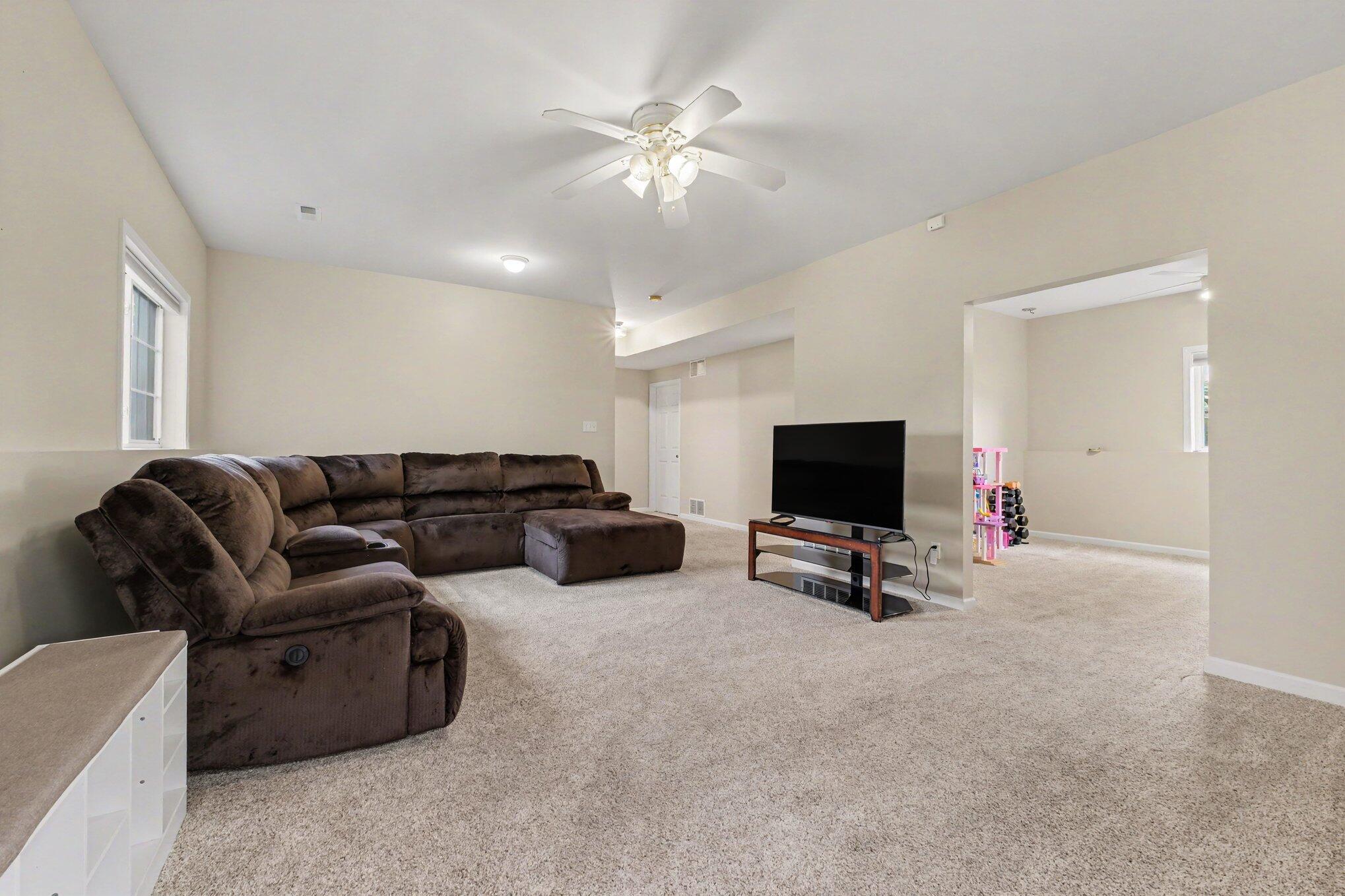 6553 Robbins Road Portage, IN 46368 - Photo 18 of 27 2038x1358