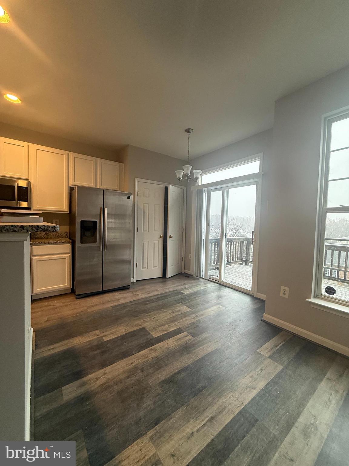 2925 Rotterdam Loop Woodbridge, VA 22191 - Photo 21 of 55 a view of an empty room with a window