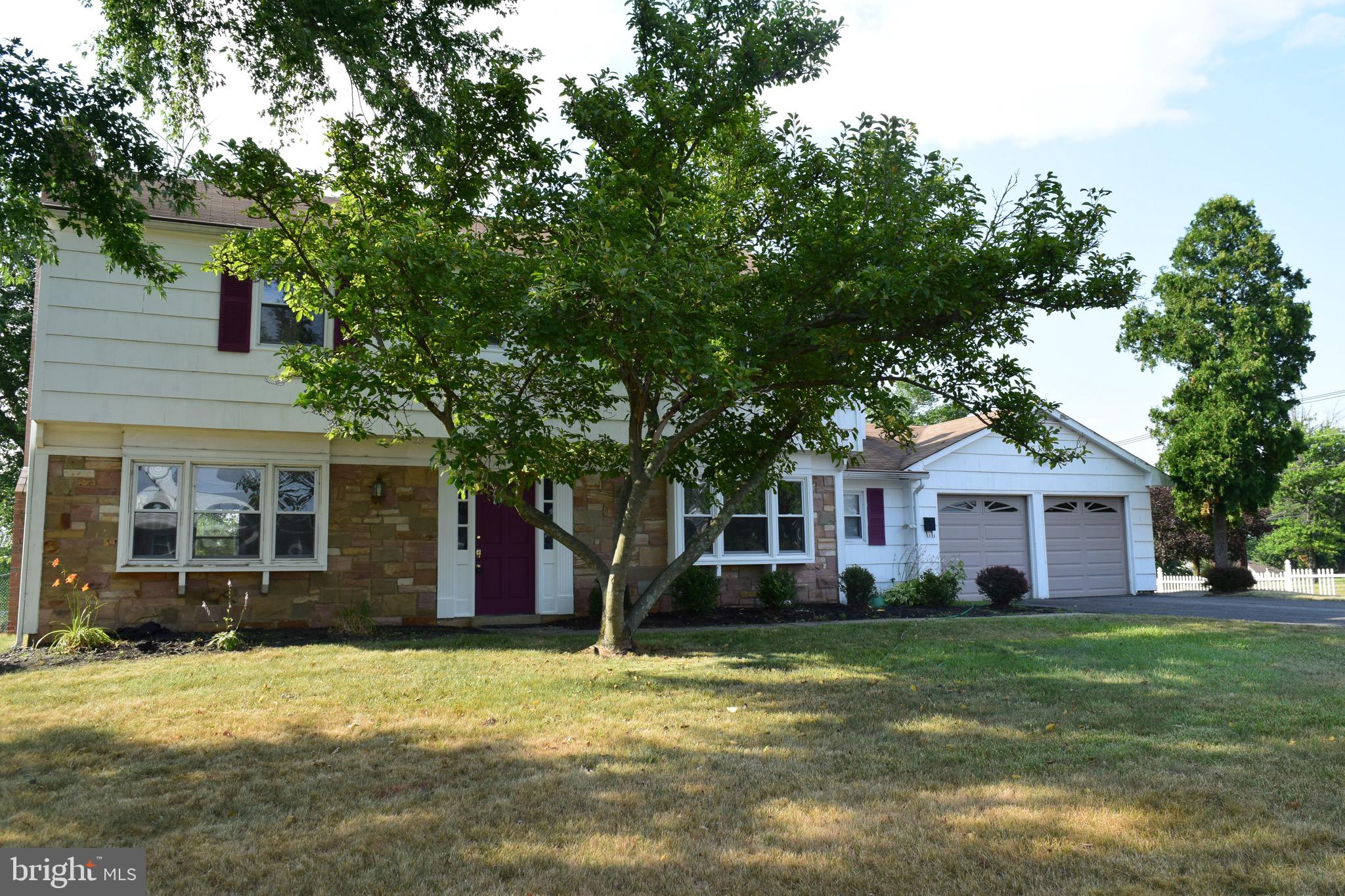 2 Country Club Road Willingboro, NJ 08046 - Photo 3 of 33